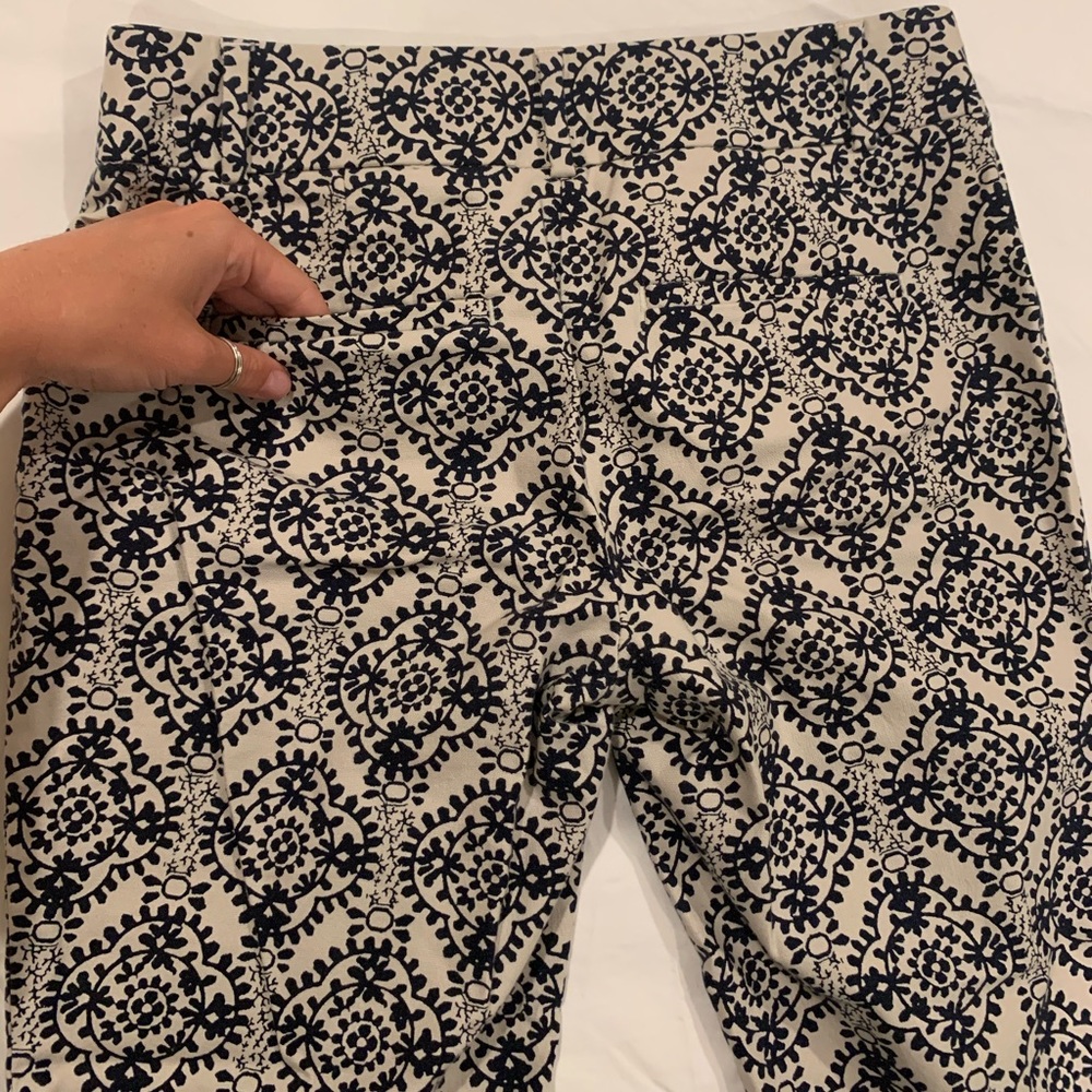 LOFT Riviera Floral Pant - Picture 5 of 10